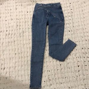 Akira jeans